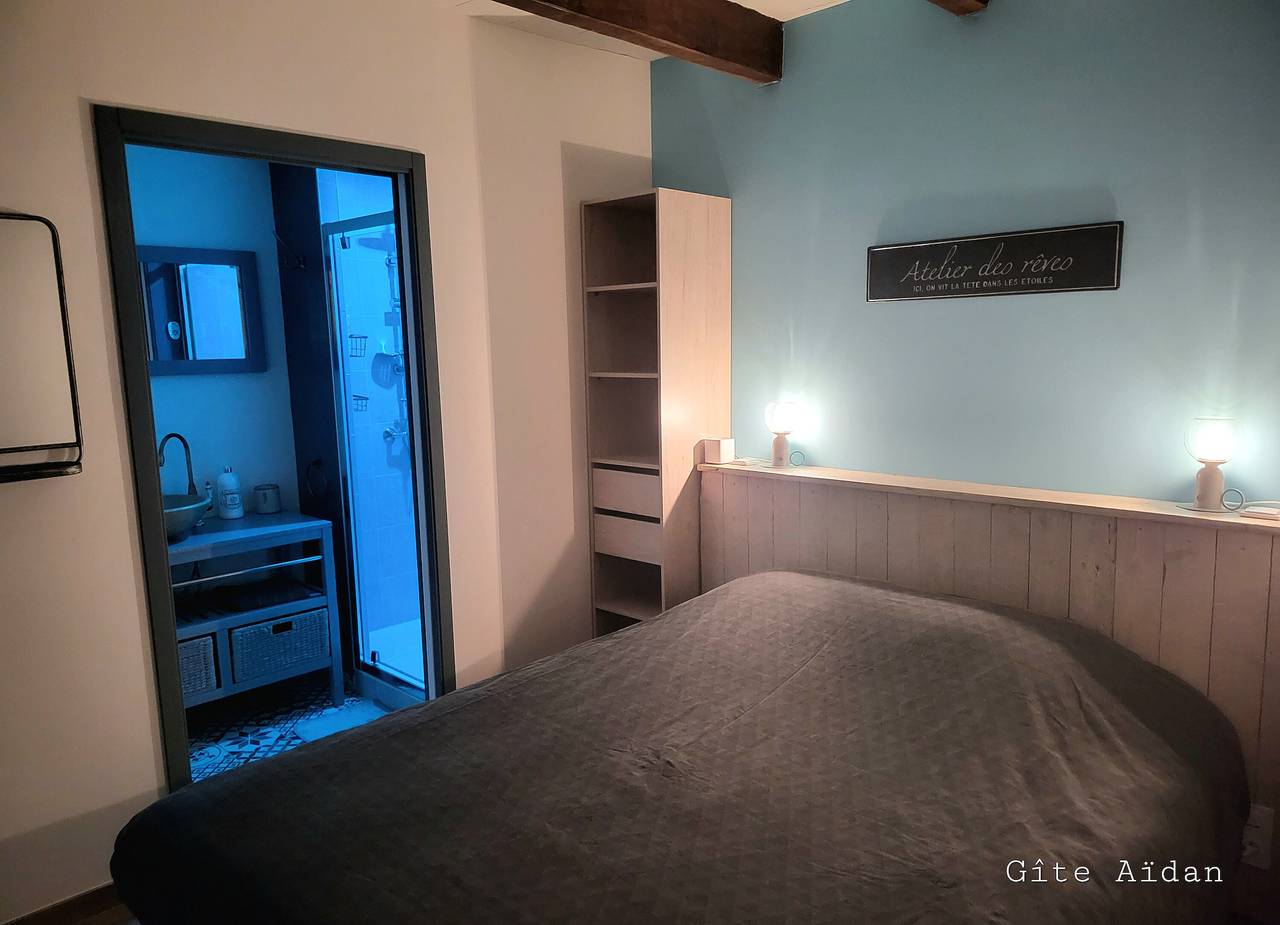 Maison de vacances « Le Gîte Aïdan » avec jardin partagé et Wi-Fi in La Puye, Vienne (France)