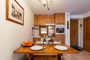 Apartment for 4 People in Chamonix-Mont-Blanc, Bonneville region, Photo 2