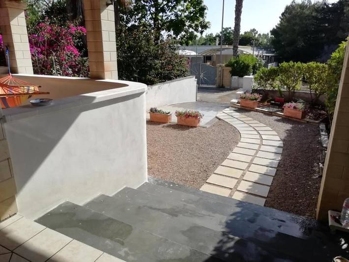 Casa vacanza per 6 persone, con piscina e giardino nonché idromassaggio, adatto a famiglie con bambini in Marina di Mancaversa