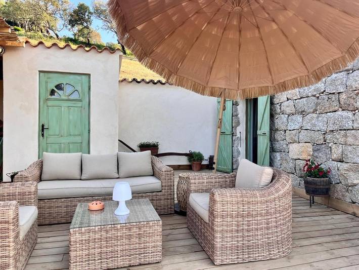 Location de vacances pour 2 personnes, avec vue et jardin à Granace - 3