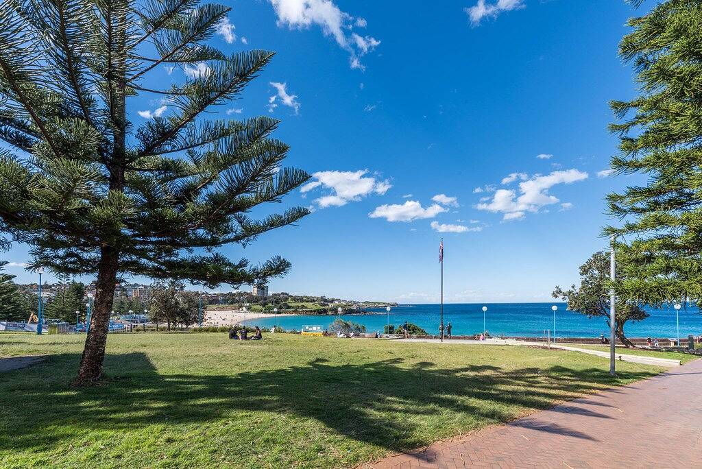 Ganze Wohnung, The Arden 1 Coogee. New Spacious Garden Apartment, Moments to Beach in Sydney, New South Wales