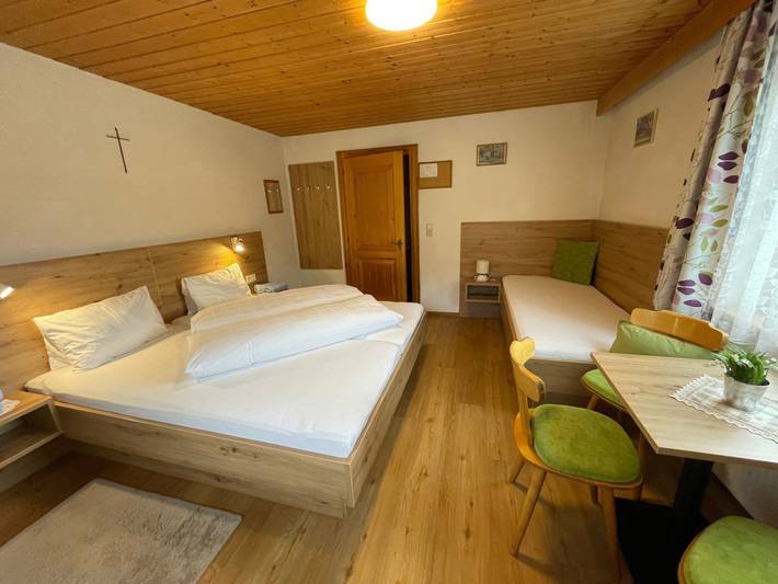 Ferienwohnung für 5 Personen, mit Terrasse und Garten in Kappl - 2