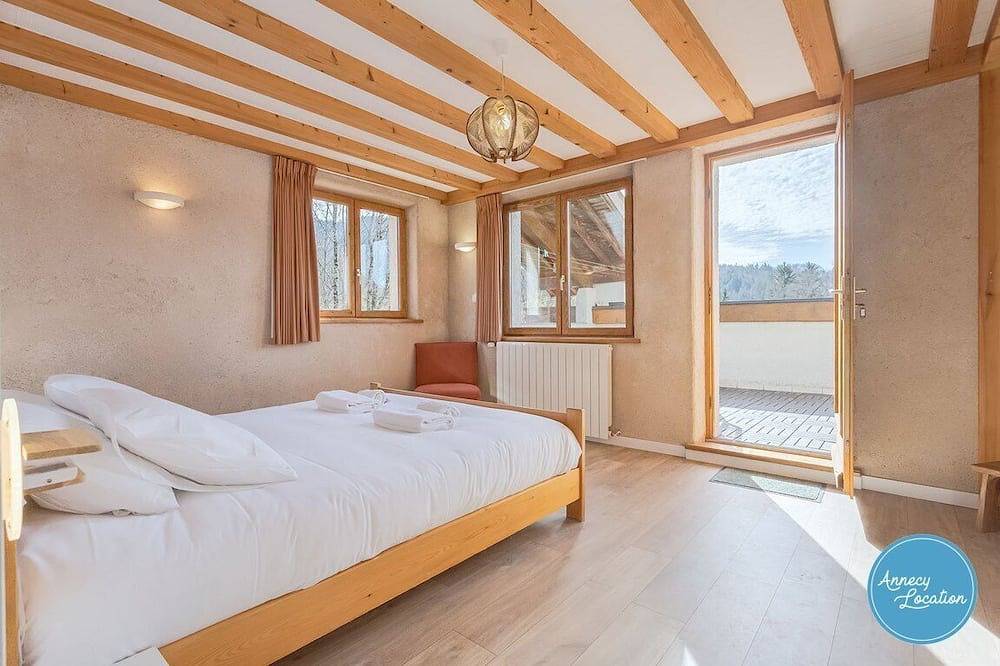 Apartamento entero, Lanfonnet Terrace – with Shared Pool in Menthon-Saint-Bernard, Región de Annecy