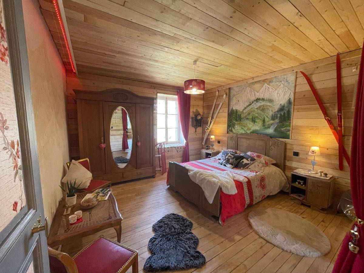 Chambre montagne avec Etang Domaine L'Insolite Kosi in Cirey-sur-Vezouze, Région de Lunéville