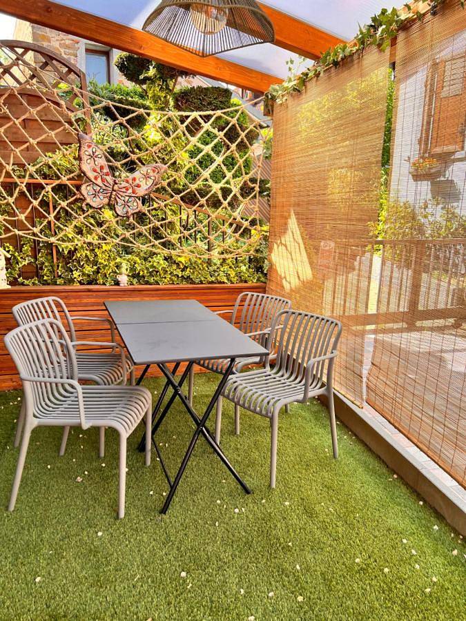 Location de vacances pour 4 personnes, avec terrasse à Lichtenberg - 2