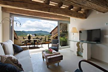 Gîte pour 4 personnes, avec jardin et piscine ainsi que bassin pour enfant et vue à Olot