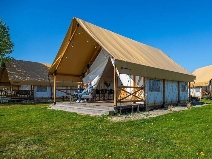 Glamping voor 6 personen, met terras, met huisdier aan het Veluwemeer