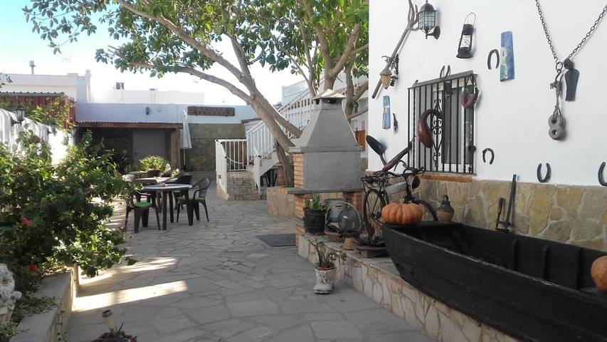 Hôtel pour 34 personnes, avec jardin et vue, animaux acceptés dans Poble Nou Del Delta - 4