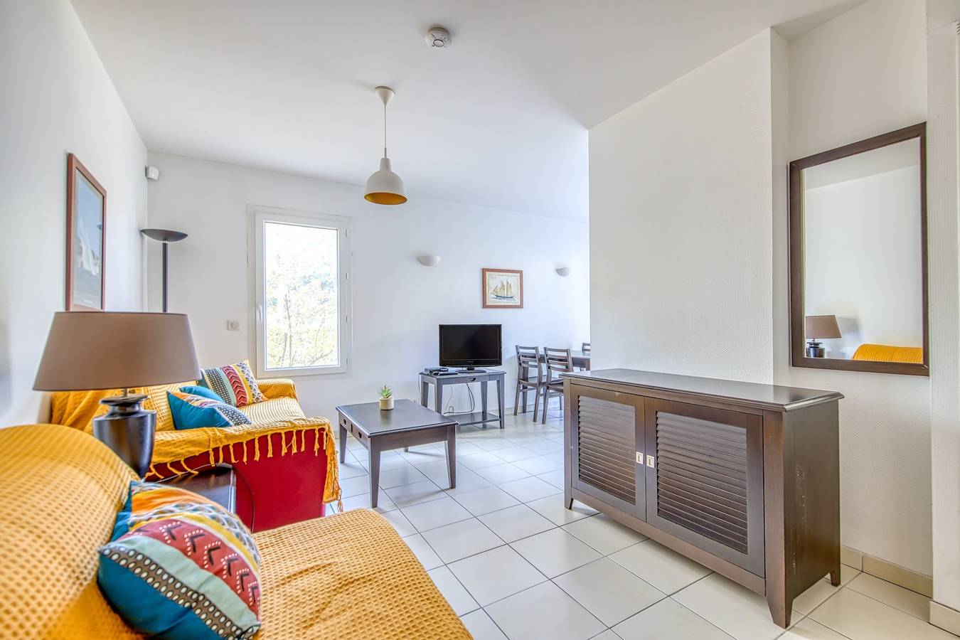 Studio entier, Appartement accessible Pmr avec jardin et piscine partagée à Soulac-sur-Mer in Soulac-sur-Mer, Région de Lesparre-Médoc