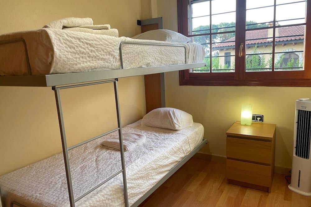 Villa aislada de lujo independiente con piscina privada. Duerme 9- cerca del mar in Alicante, Costa Blanca