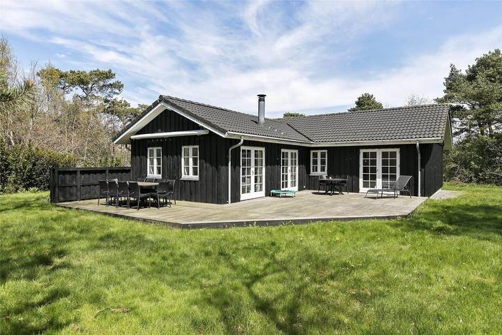 Ferienhaus für 6 Personen, mit Terrasse und Garten in Balka