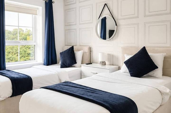 Modern 3-Bedroom Home in Wakefield – Sleeps 5 in Wakefield, Westliches Yorkshire