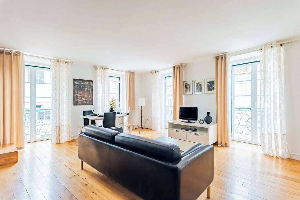 Holiday apartment in Lisbon from £214 per night