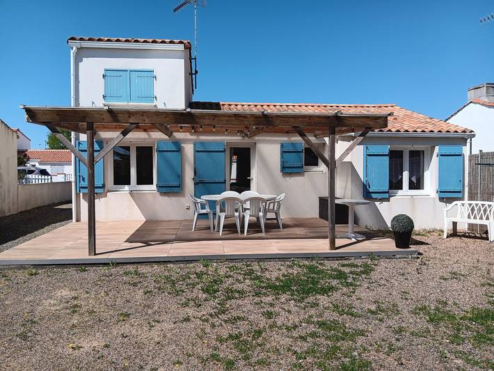 Ferienhaus für 6 Personen, mit Terrasse und Garten