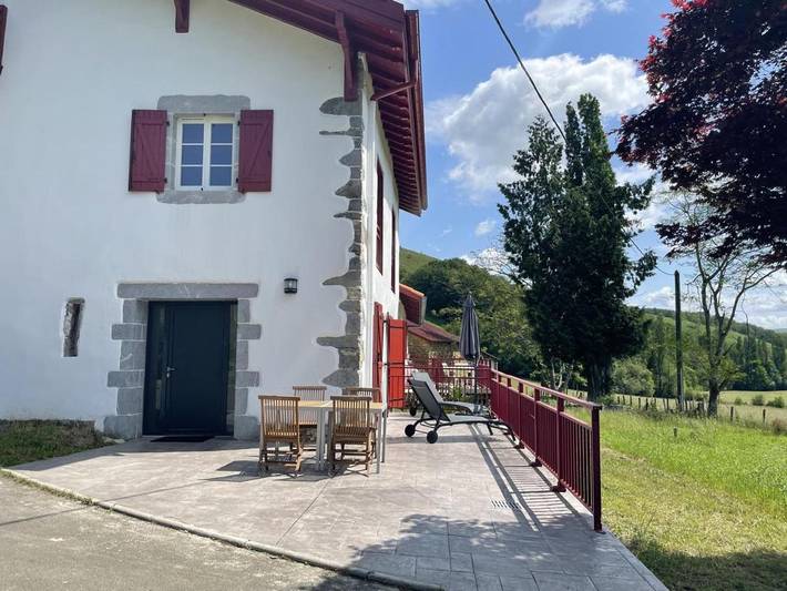 Location de vacances pour 2 personnes, avec terrasse dans Ainhice-Mongelos