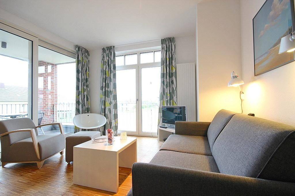 Ganze Wohnung, Familien- und hundefreundliches Ferienapartment mit Loggia - 100 m zum Strand! in Wangerooge