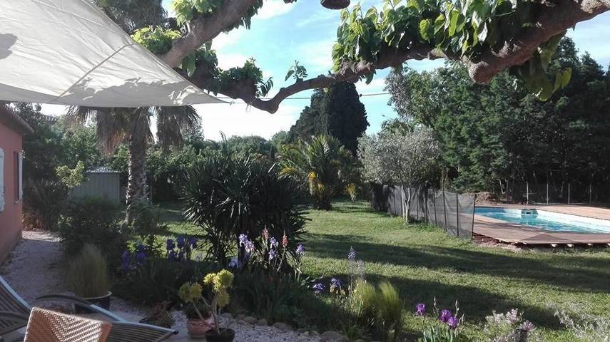 Location de vacances pour 2 personnes, avec piscine ainsi que jardin et vue à Le Soler - 3