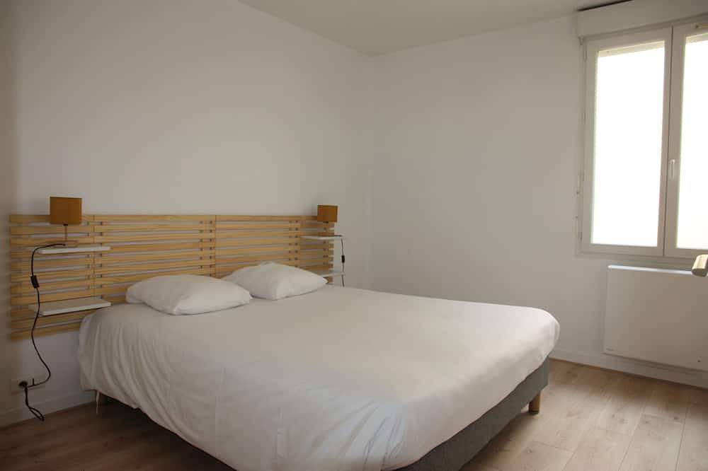 Apartamento entero, Apartment T3 Riom (60m²) separate kitchen in Rezé, Nantes region