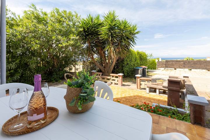 Entire apartment, 'Piano Terra' Apartment with Sea View, Wi-Fi and Air Conditioning in La Muddizza, Valledoria