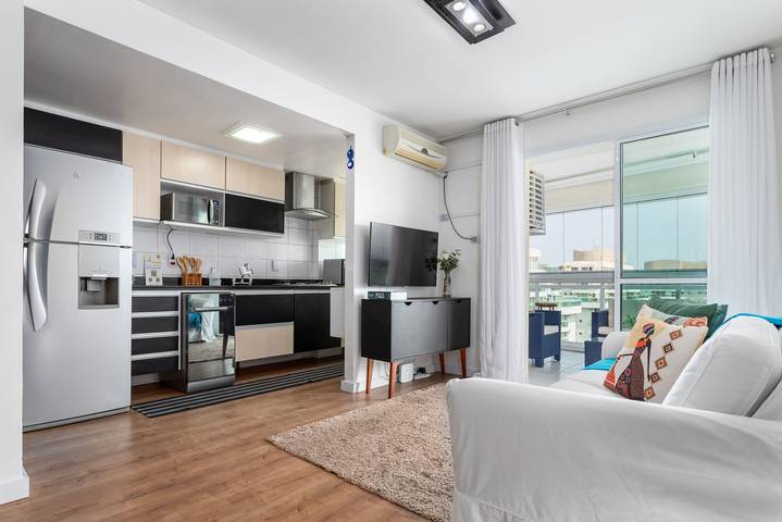 Vacation rental for 3 people, with balcony and pool as well as sauna in Rio de Janeiro