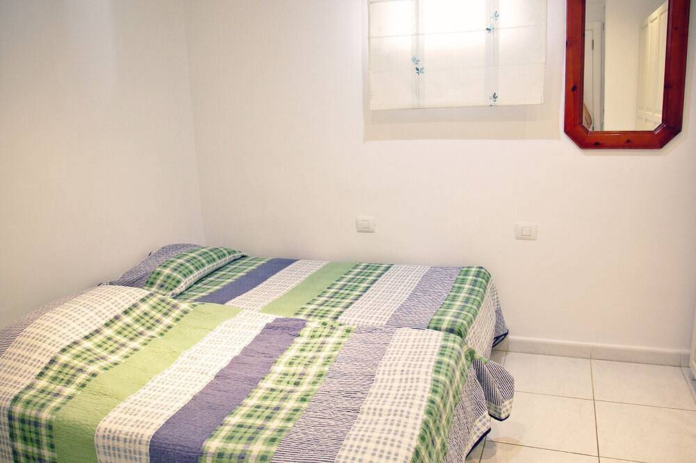 2 min Walk to Beach - Private Solarium Bungalow in Playa de las Américas, Arona