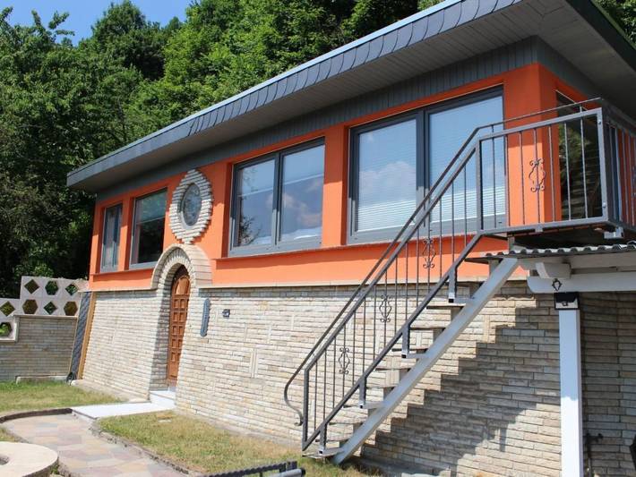 Ferienhaus für 2 Personen, mit Terrasse und Garten