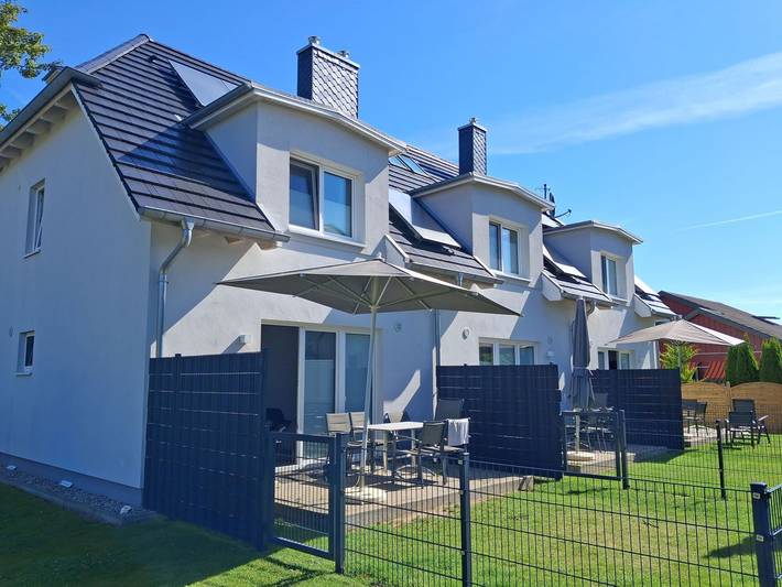 Ferienhaus für 6 Personen, mit Terrasse und Garten in Börgerende-Rethwisch