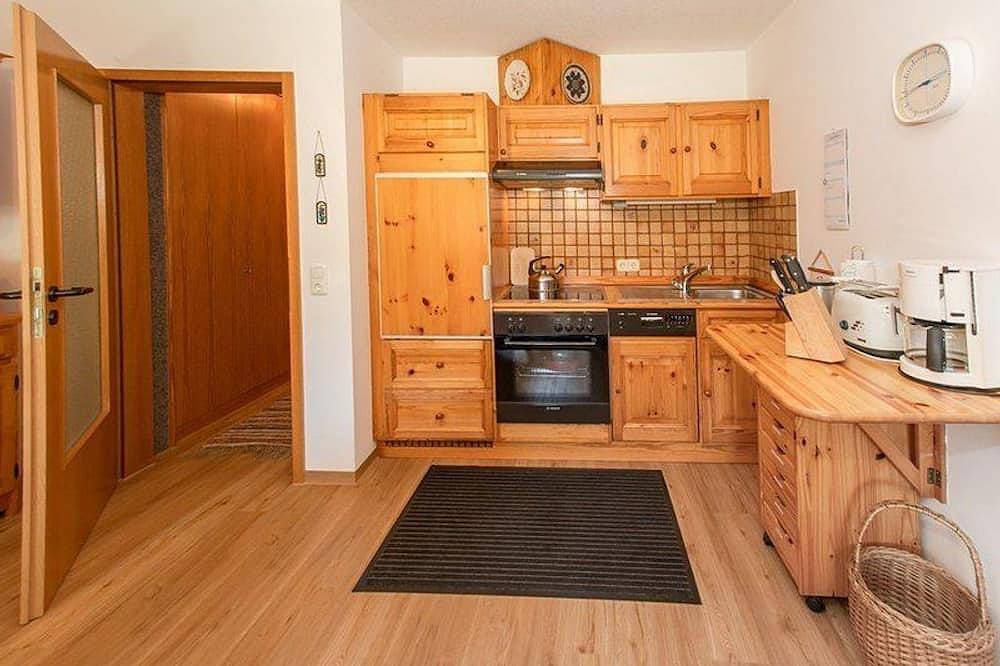 Appartamento intero, Ferienwohnung Promenadenweg Nesselwang - Gut Ausgestattete Fewo für 3 Pers. mit Balkon (Pw 12 in Nesselwang, Svevia (Bavaria)