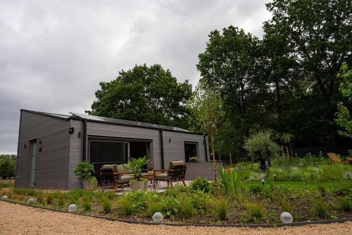 Gîte pour 4 personnes, avec Jacuzzi et Terrasse ainsi que Jardin et Vue à Wachtebeke