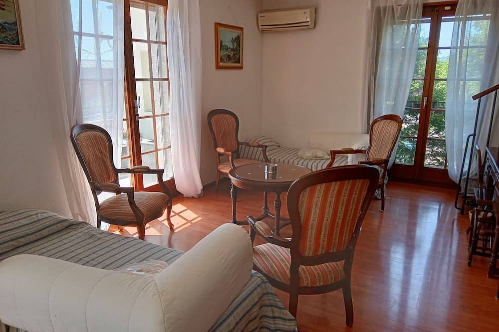 Entire apartment, Apartment Montreux lake Geneva in Clarens (Geneva), Montreux