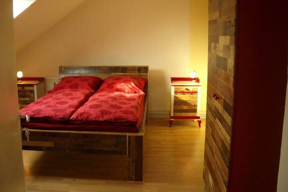 Ganze Wohnung, Schöne, künstlerische-Design Wohnung im Herzen des Ruhrgebiets (Bochum Witten ) in Witten, Ennepe-Ruhr-Kreis