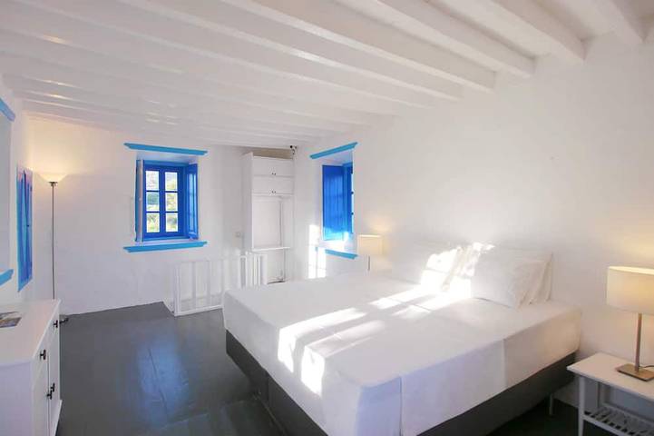 Location de vacances pour 3 personnes, avec terrasse et jardin dans Patmos - 2