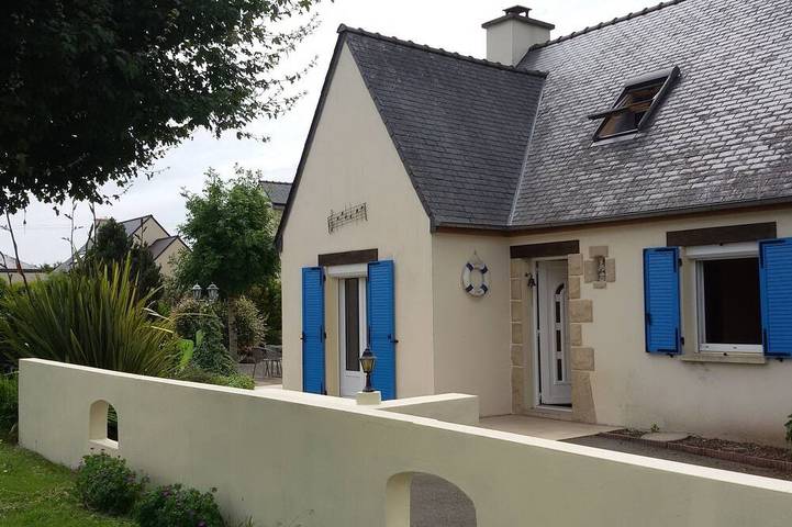 Ferienhaus für 12 Personen, mit Terrasse und Garten - 1