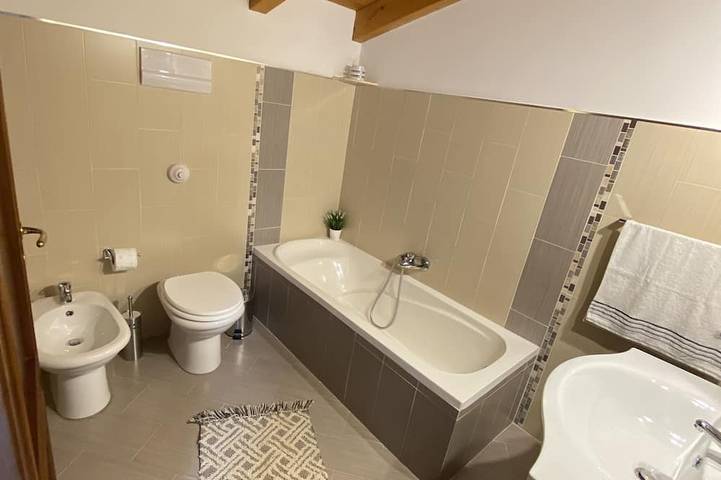 Appartement entier, Detached house and outdoor terrace in Mondello, Palerme