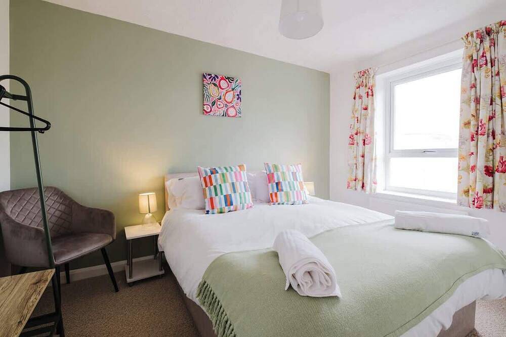 Modern & comfortable 3 bed house in Milton Keynes, Südostengland