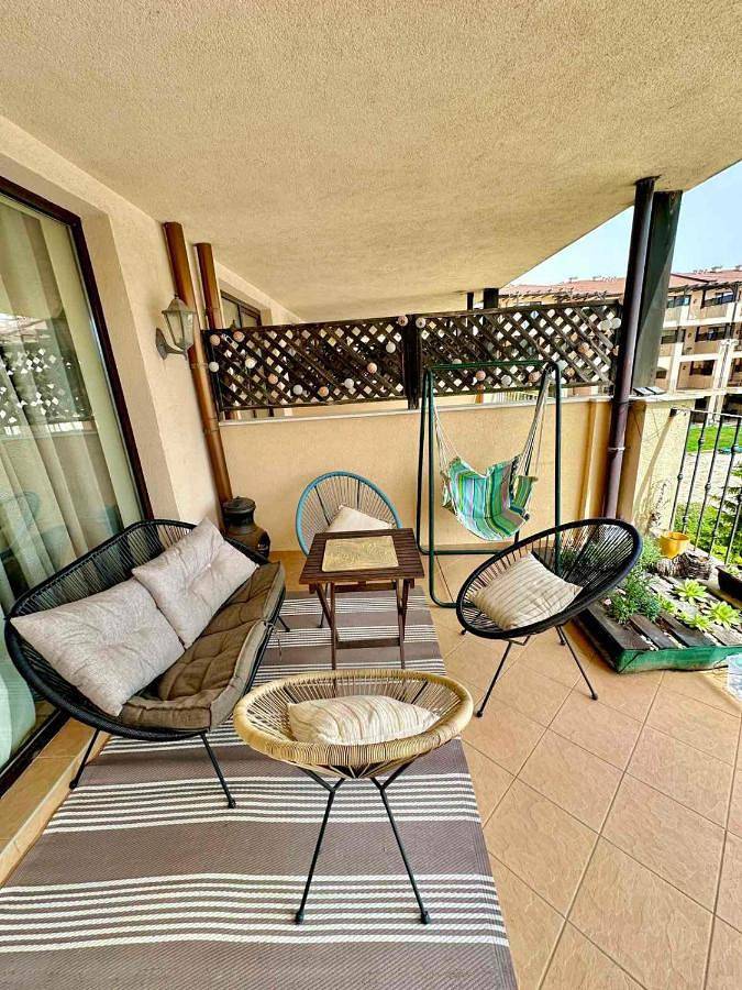 Ferienwohnung für 4 Personen, mit Ausblick und Pool sowie Garten, mit Haustier - 1