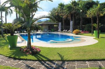 Gîte pour 2 personnes, avec jardin ainsi que vue et piscine à Acireale