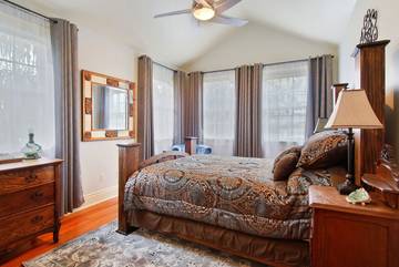 Vacation Apartment for 6 Guests in New Orleans, Louisiana, Picture 1