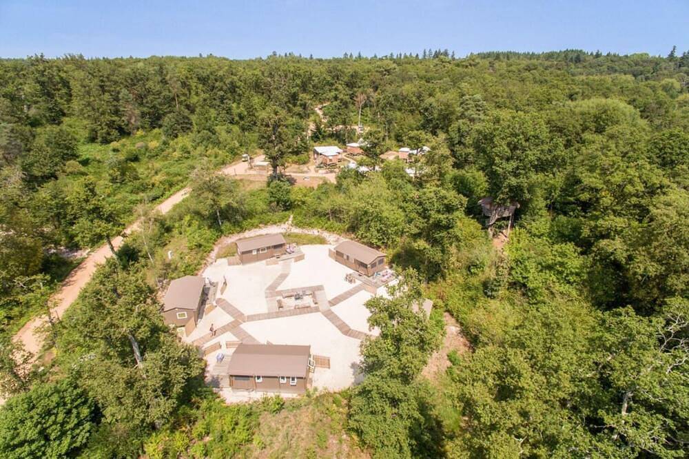 Tree-house Forest Camp 2p in Pierrefitte-sur-Sauldre, Sologne