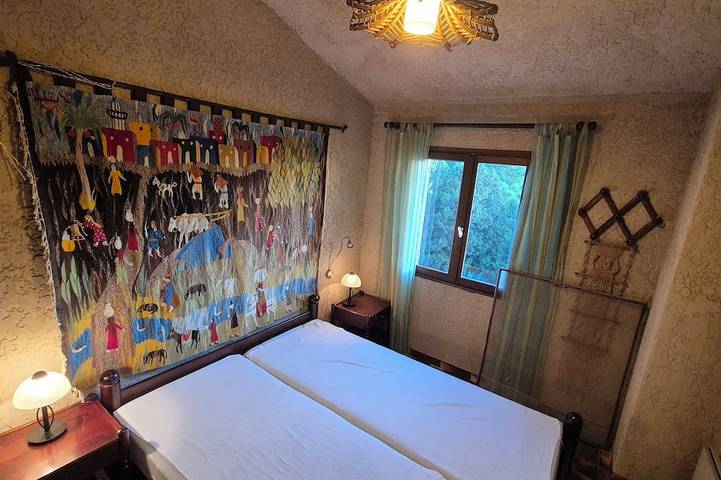 Location de vacances pour 8 personnes, avec terrasse et jardin dans Plage de la Palombaggia - 3