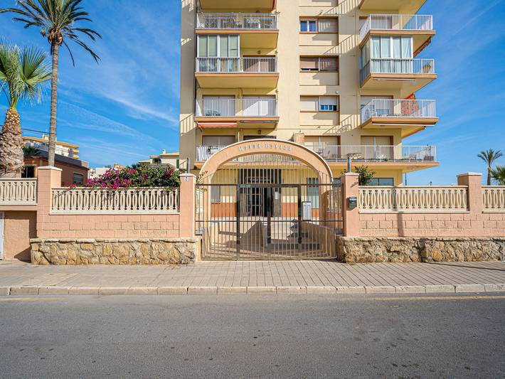 Apartamento para 6 personas, con jardín y balcón, Se admiten mascotas en Playa Muchavista