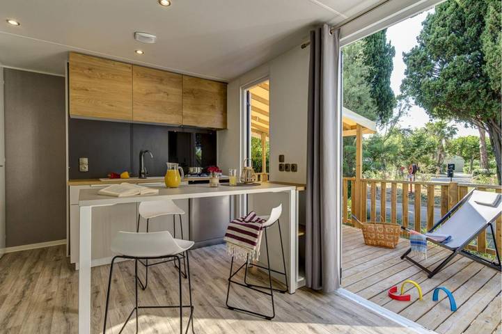 Camping für 6 Personen, mit Pool und Terrasse sowie Garten, mit Haustier in Frejus - 3