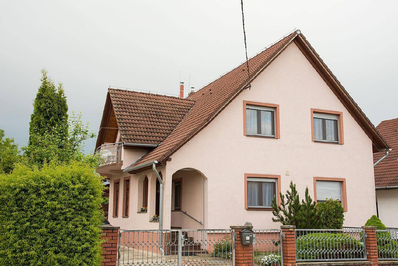 Wohnung mit Garten, Grill und Gemeinschaftspool in Balatonbereny, Plattensee Südufer
