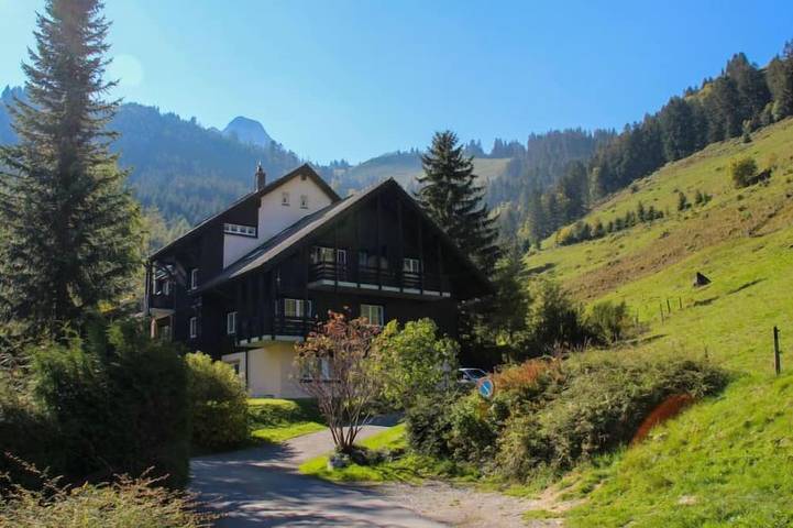 Gîte pour 2 personnes, avec balcon à Gruyères