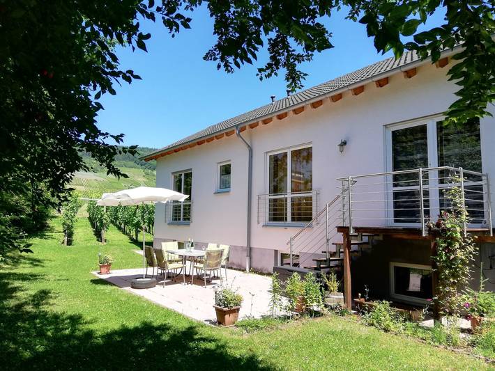 Ferienwohnung für 4 Personen, mit Terrasse und Garten an der Mosel