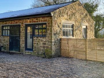 Cottage for 2 People in Staffordshire, Midlands, Photo 1