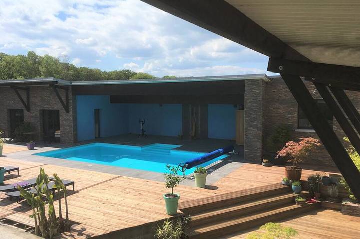 Gîte pour 2 personnes, avec Jacuzzi et Terrasse ainsi que Jardin et Sauna dans Dampierre