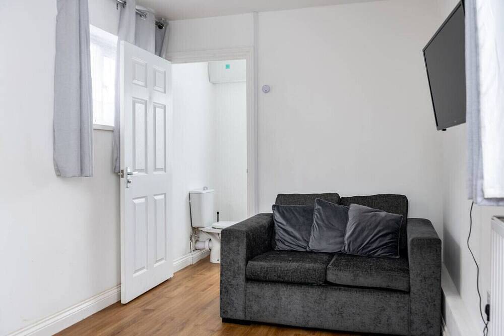 Appartamento intero, En-suite Flat • Kitchen • Quiet Near Shops & Bus in Swansea, Swansea e dintorni