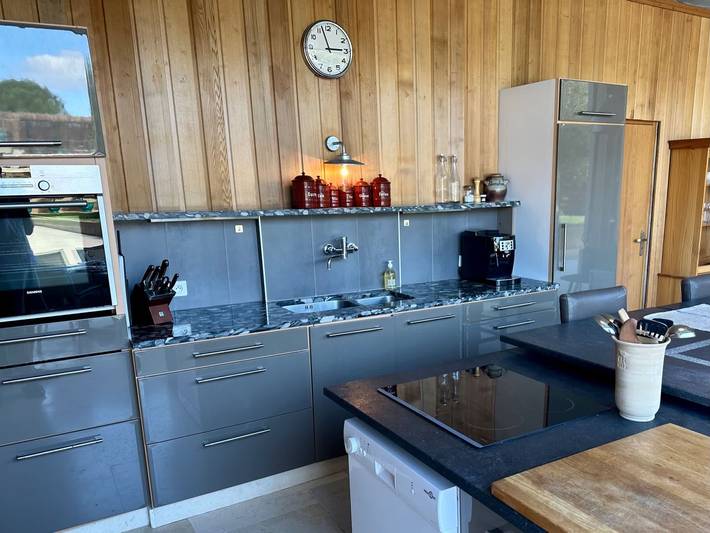 Location de vacances pour 10 personnes, avec terrasse et piscine à Uzès - 4