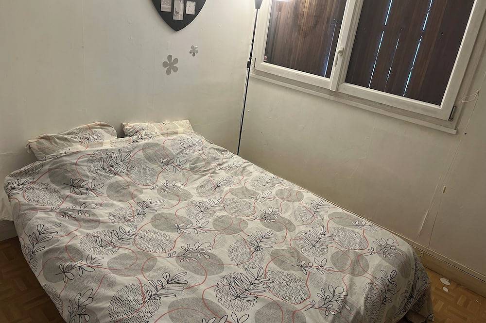 Entire apartment, Spacious T4 apartment in Massy, Essonne